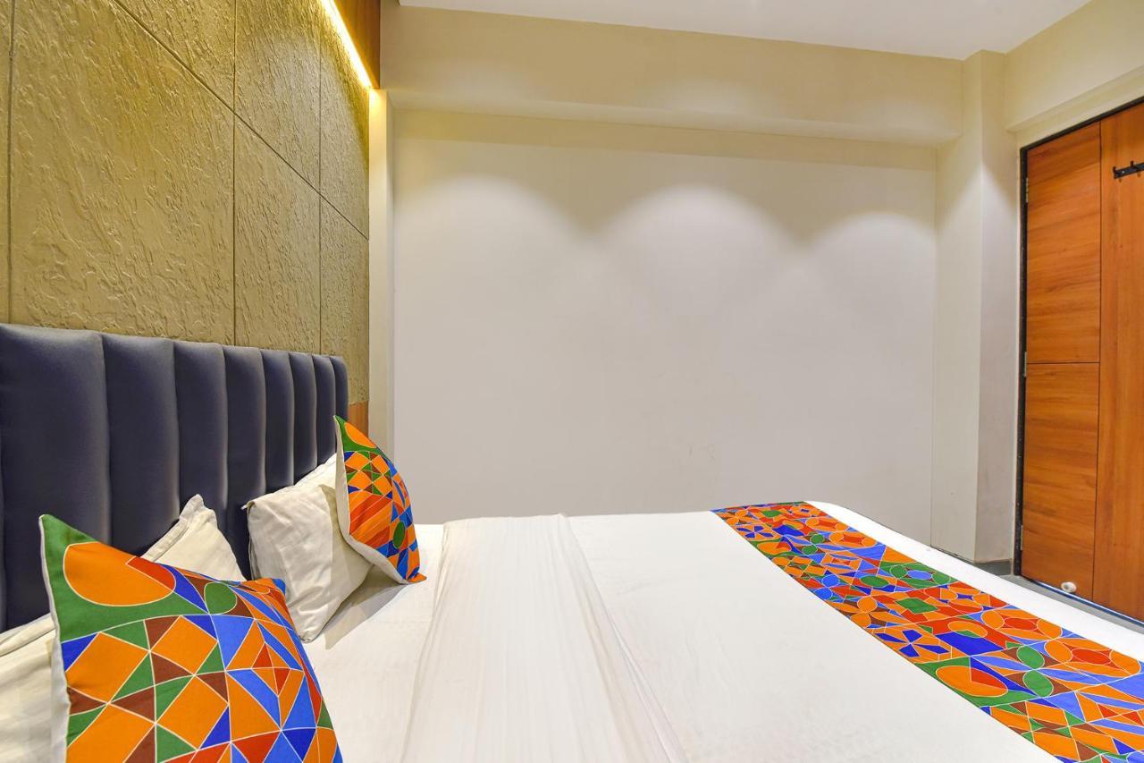 Fabhotel Udhna Inn, Near Udhna Junction Surat Buitenkant foto