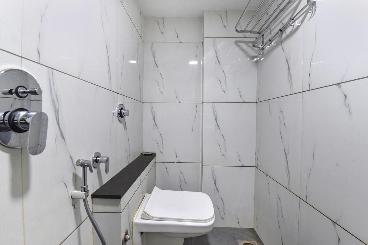 Fabhotel Udhna Inn, Near Udhna Junction Surat Buitenkant foto